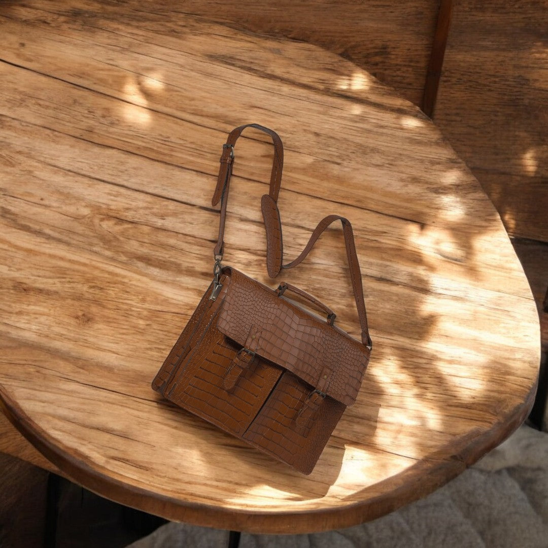Crocodile Leather Messenger Bag – Stylish & Durable for Men